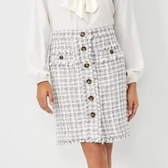 Ann Taylor White Plaid Textured Tweed Fringe Button Front Pencil Skirt Size 14 - Picture 1 of 8